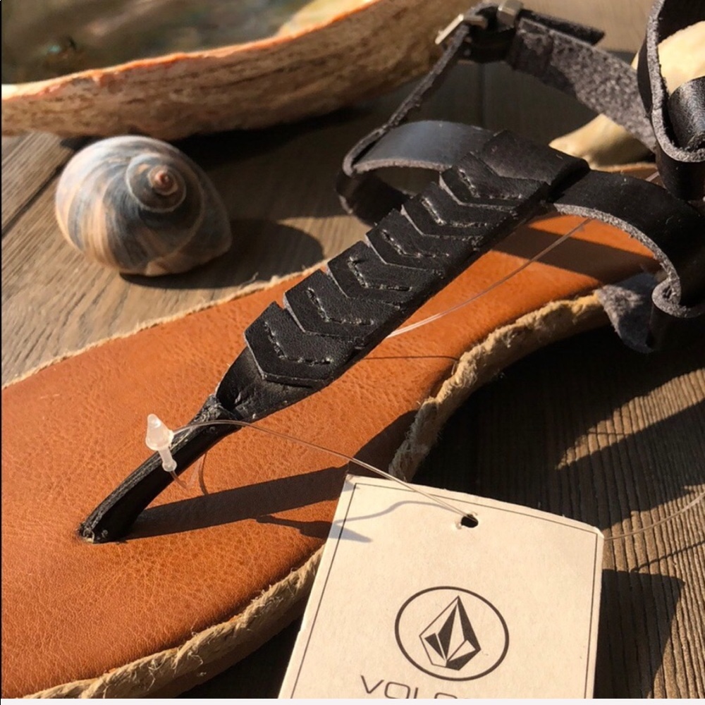 🍓🌱VOLCOM SANDALS🌱🍓 - Picture 4 of 6